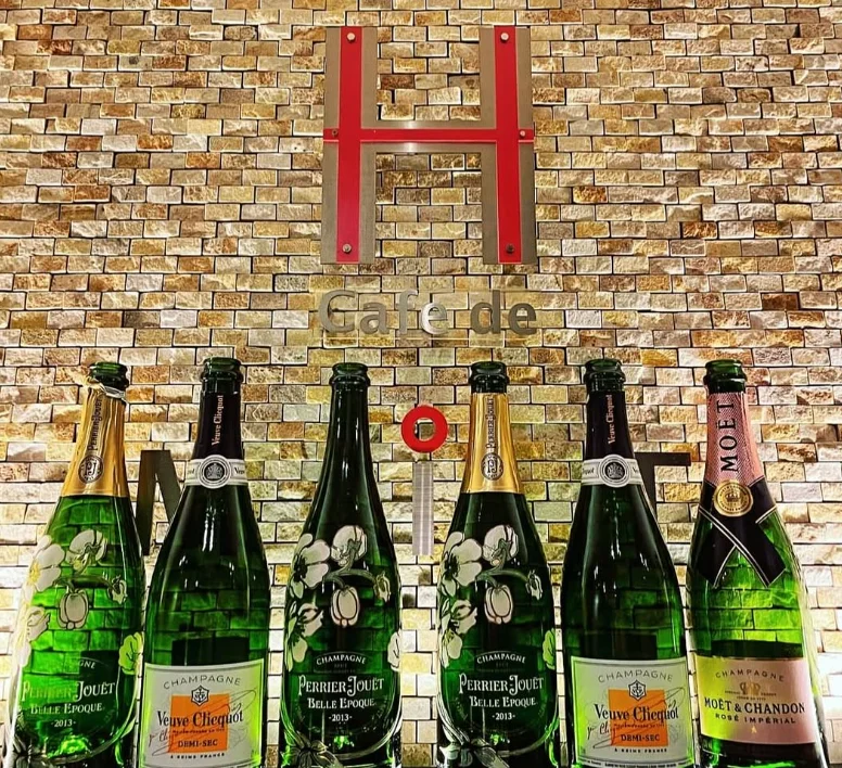 cafe de HERMITAGE（カフェ ド エルミタージュ）
